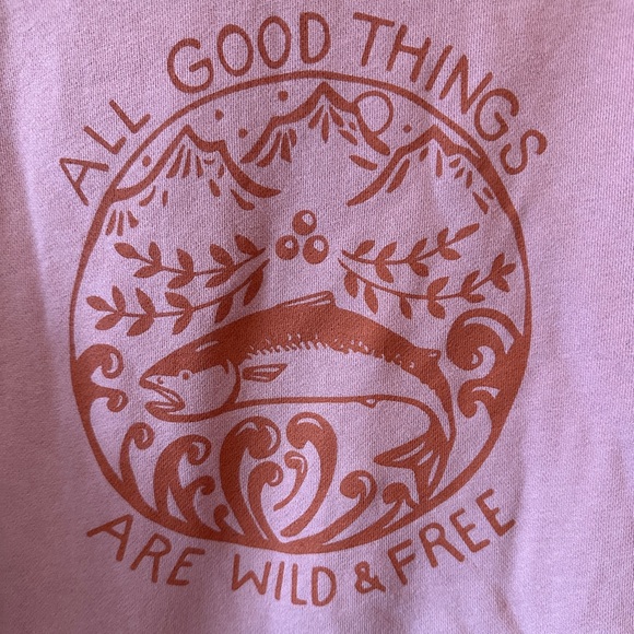 Salmon Sisters hoodie size 2XL with “all good things are wild & free” design. - Picture 3 of 3